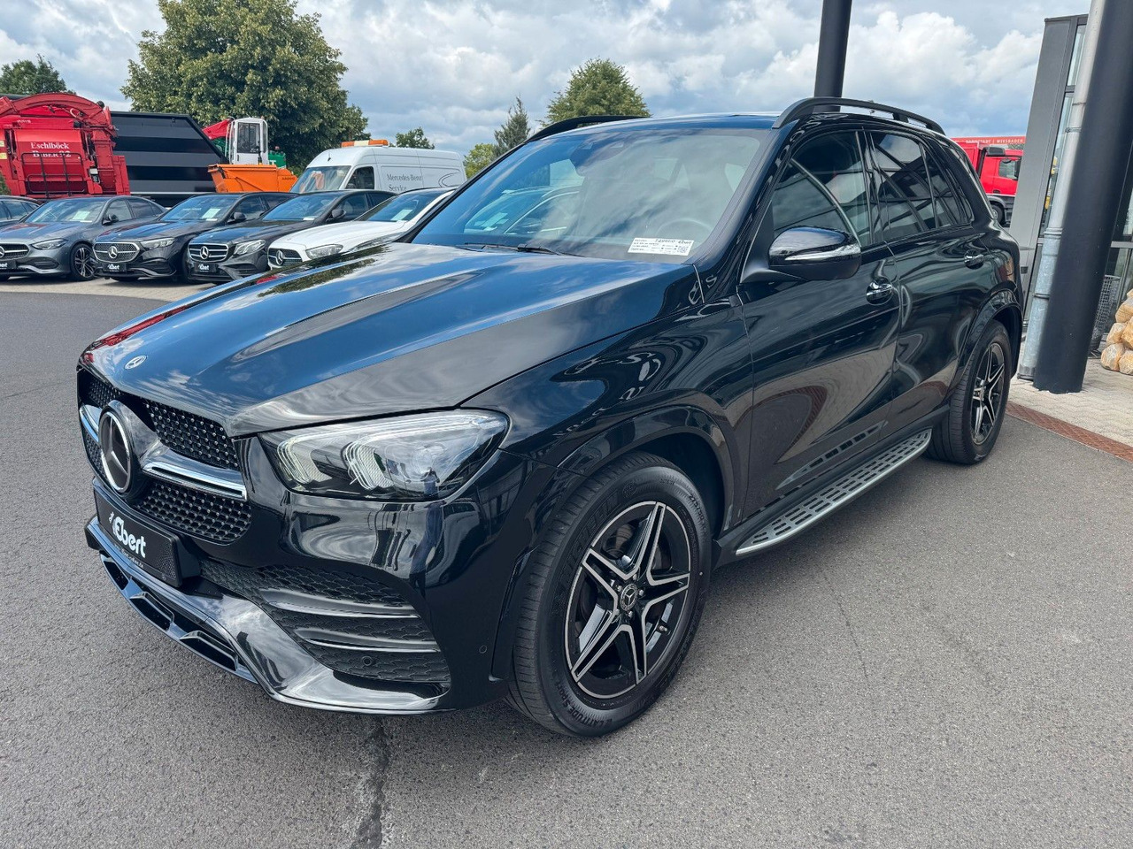 Mercedes-Benz GLE 350de 4M AMG+Pano+AHK+Burm+Distr++HUD+360+ - SUV: bild 2 Mercedes-Benz GLE 350de 4M AMG+Pano+AHK+Burm+Distr++HUD+360+ - SUV: bild 2