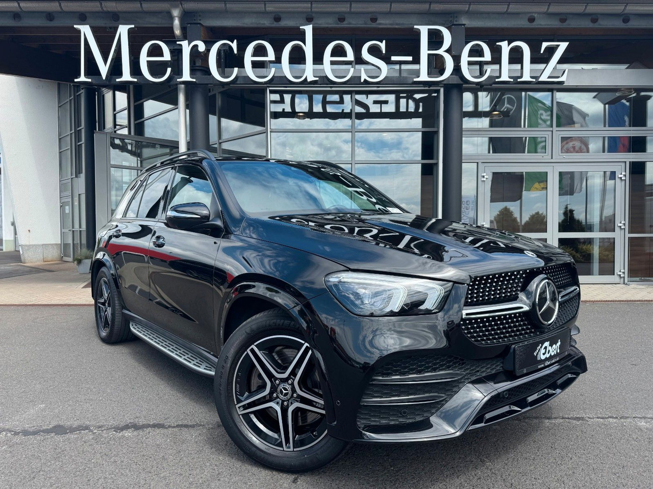 Mercedes-Benz GLE 350de 4M AMG+Pano+AHK+Burm+Distr++HUD+360+ - SUV: bild 1 Mercedes-Benz GLE 350de 4M AMG+Pano+AHK+Burm+Distr++HUD+360+ - SUV: bild 1