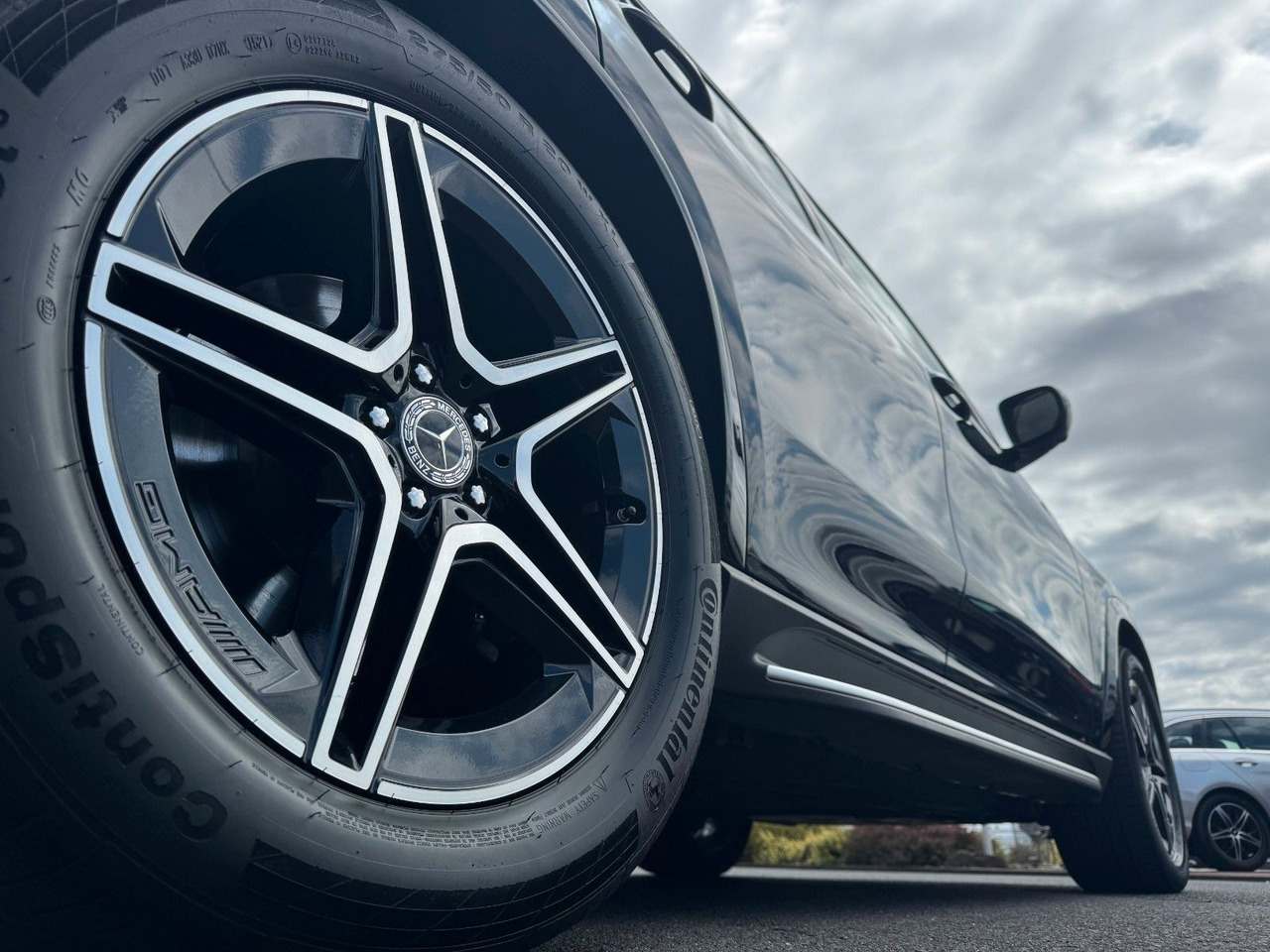 Mercedes-Benz GLE 350de 4M AMG+Pano+AHK+Burm+Distr++HUD+360+ - SUV: bild 5 Mercedes-Benz GLE 350de 4M AMG+Pano+AHK+Burm+Distr++HUD+360+ - SUV: bild 5