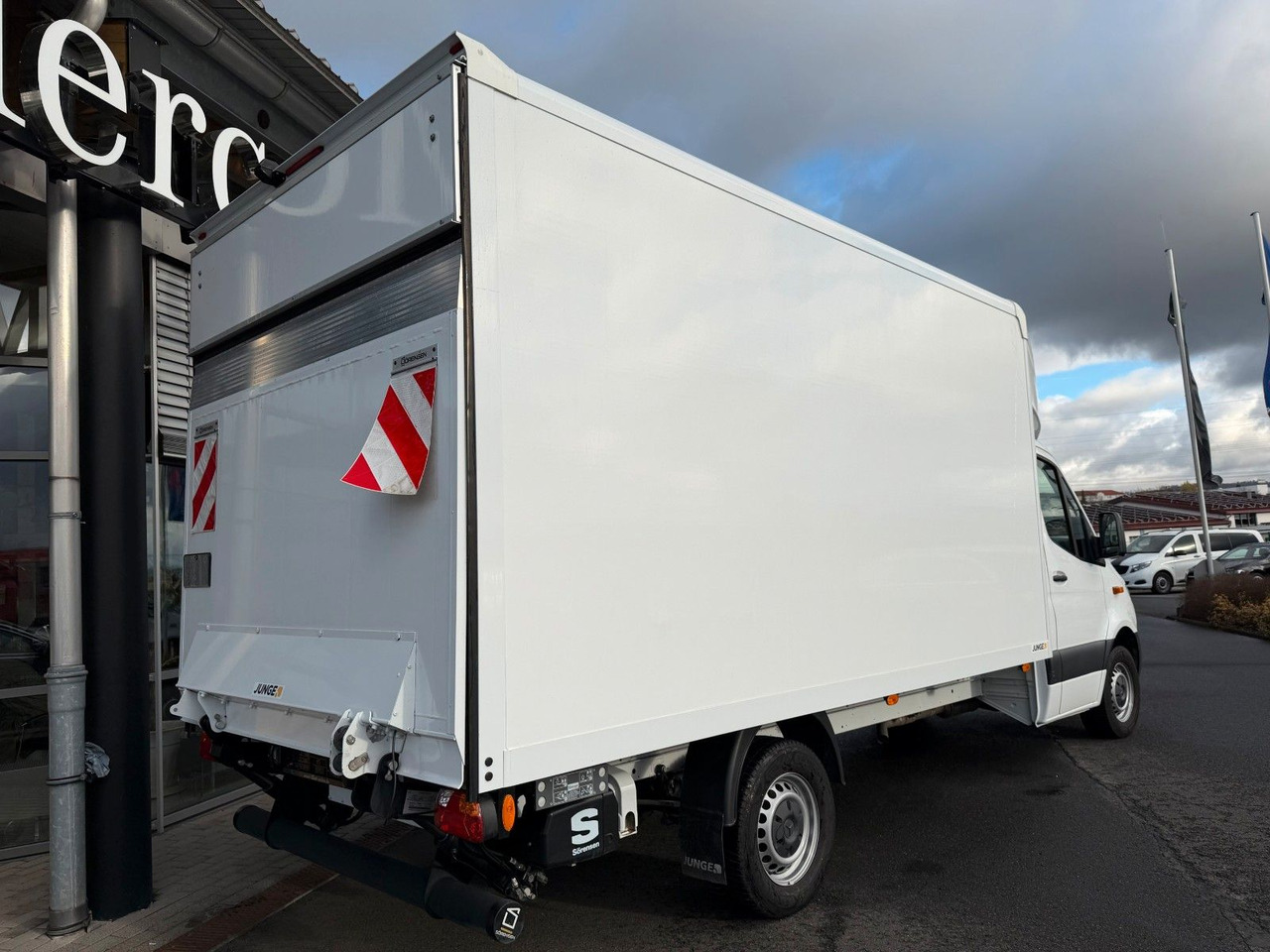 Mercedes-Benz Sprinter 317 CDI Koffer LBW Klima Kamera MBUX - Volymskåp: bild 4 Mercedes-Benz Sprinter 317 CDI Koffer LBW Klima Kamera MBUX - Volymskåp: bild 4