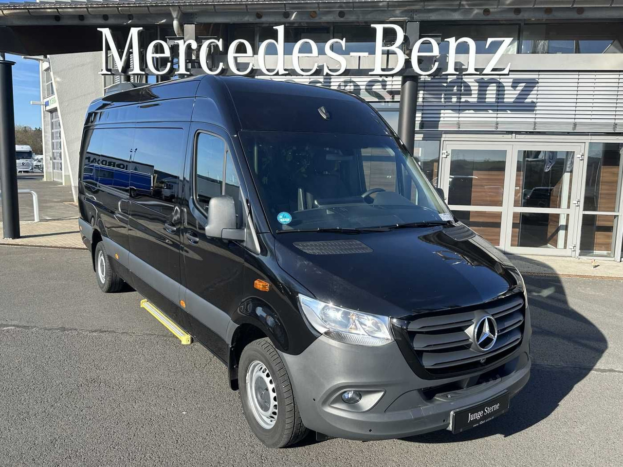 Mercedes-Benz Sprinter 317 CDI Tourer Dachklima AHK 360 MBUX - Dubbelhytt transportbil: bild 1 Mercedes-Benz Sprinter 317 CDI Tourer Dachklima AHK 360 MBUX - Dubbelhytt transportbil: bild 1