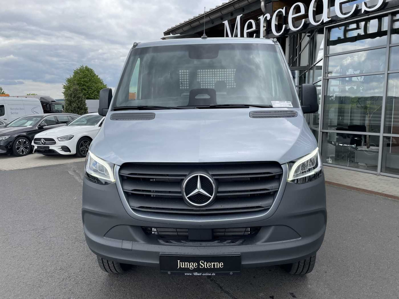 Mercedes-Benz Sprinter 319 CDI 4x4 DoKa Klima Stdheiz AHK LED - Transportbil med flak: bild 2 Mercedes-Benz Sprinter 319 CDI 4x4 DoKa Klima Stdheiz AHK LED - Transportbil med flak: bild 2