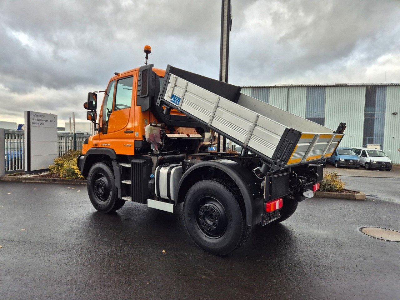 Mercedes-Benz U 218 4x4 Winterdienst, Hydrostat, Zapfwelle - Tippbil lastbil: bild 3 Mercedes-Benz U 218 4x4 Winterdienst, Hydrostat, Zapfwelle - Tippbil lastbil: bild 3