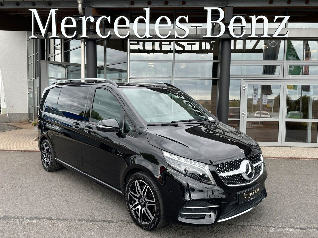 Mercedes-Benz V 250 d EDITION AMG Kompakt ILS elektr Türen - Kombi: bild 1 Mercedes-Benz V 250 d EDITION AMG Kompakt ILS elektr Türen - Kombi: bild 1