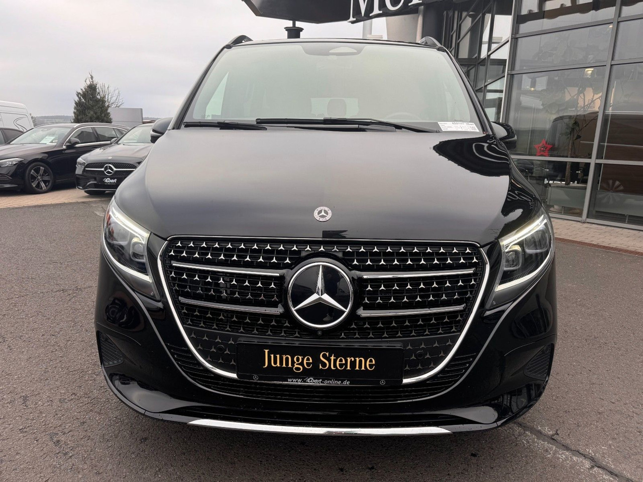 Mercedes-Benz V 300 d AVA DISTRONIC AHK Standheiz Sound - Persontransport: bild 2 Mercedes-Benz V 300 d AVA DISTRONIC AHK Standheiz Sound - Persontransport: bild 2