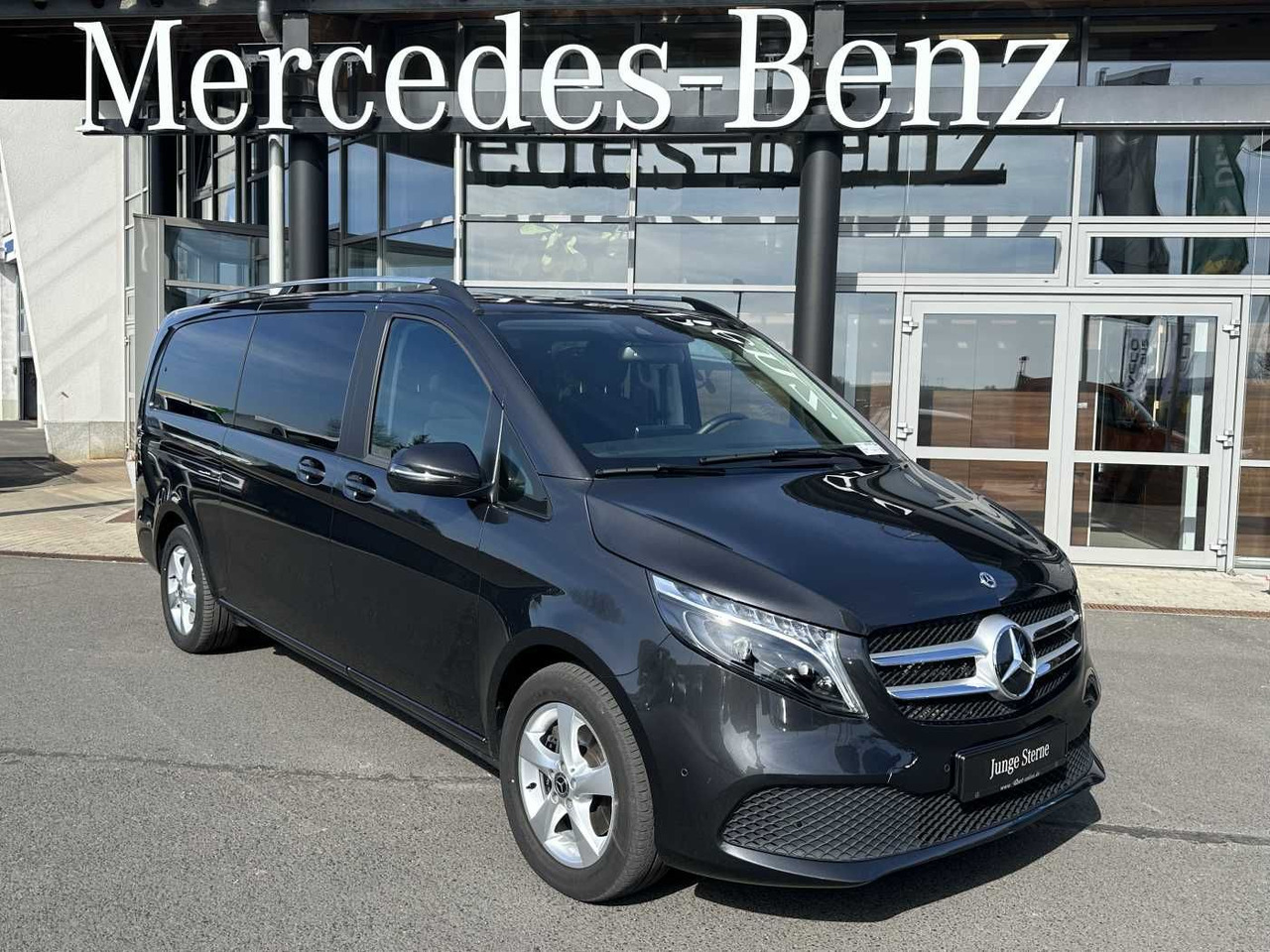 Mercedes-Benz V 300 d EDITION 4MATIC DISTRONIC AHK LED Kamera - Persontransport: bild 1 Mercedes-Benz V 300 d EDITION 4MATIC DISTRONIC AHK LED Kamera - Persontransport: bild 1