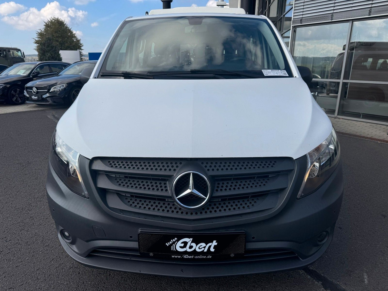 Mercedes-Benz Vito 114 CDI Tourer Begleitfahrzeug BF3+ / WVZ - Skåpbil: bild 2 Mercedes-Benz Vito 114 CDI Tourer Begleitfahrzeug BF3+ / WVZ - Skåpbil: bild 2