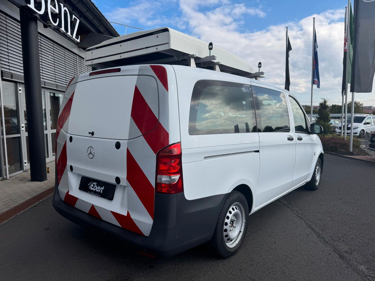 Mercedes-Benz Vito 114 CDI Tourer Begleitfahrzeug BF3+ / WVZ - Skåpbil: bild 4 Mercedes-Benz Vito 114 CDI Tourer Begleitfahrzeug BF3+ / WVZ - Skåpbil: bild 4