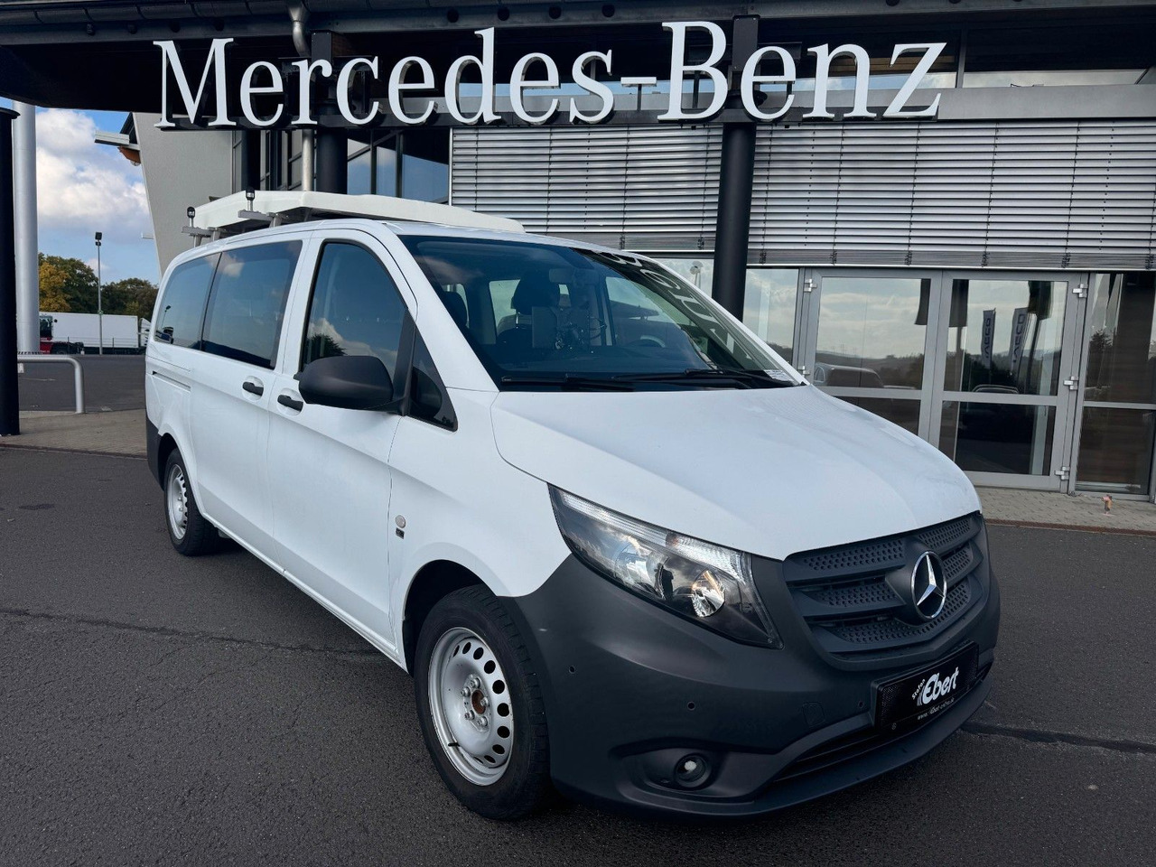 Mercedes-Benz Vito 114 CDI Tourer Begleitfahrzeug BF3+ / WVZ - Skåpbil: bild 1 Mercedes-Benz Vito 114 CDI Tourer Begleitfahrzeug BF3+ / WVZ - Skåpbil: bild 1