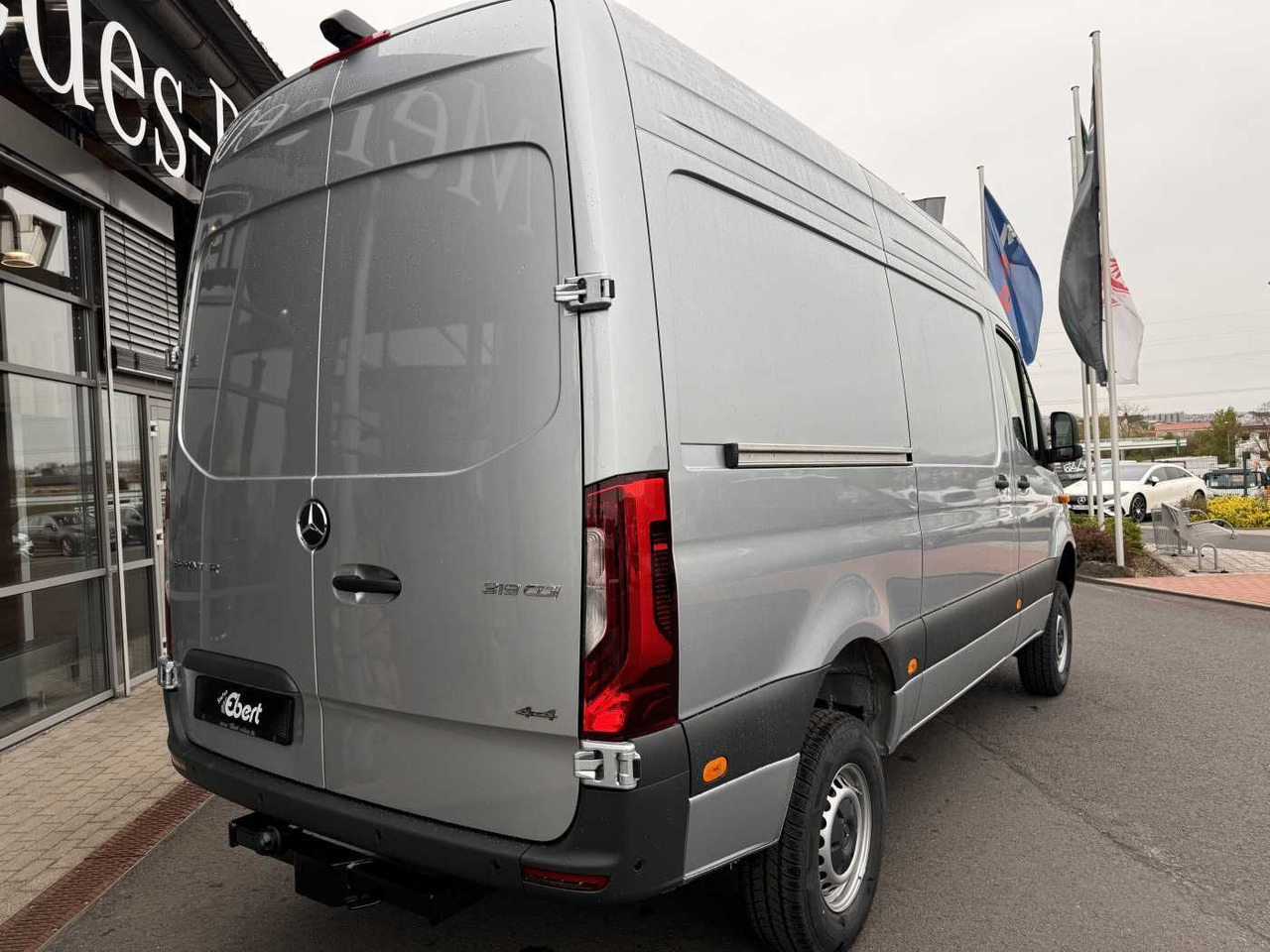 Mercedes-Benz Sprinter 319 CDI 4x4 3665 Klima Standheiz AHK - Övrig maskin: bild 4 Mercedes-Benz Sprinter 319 CDI 4x4 3665 Klima Standheiz AHK - Övrig maskin: bild 4
