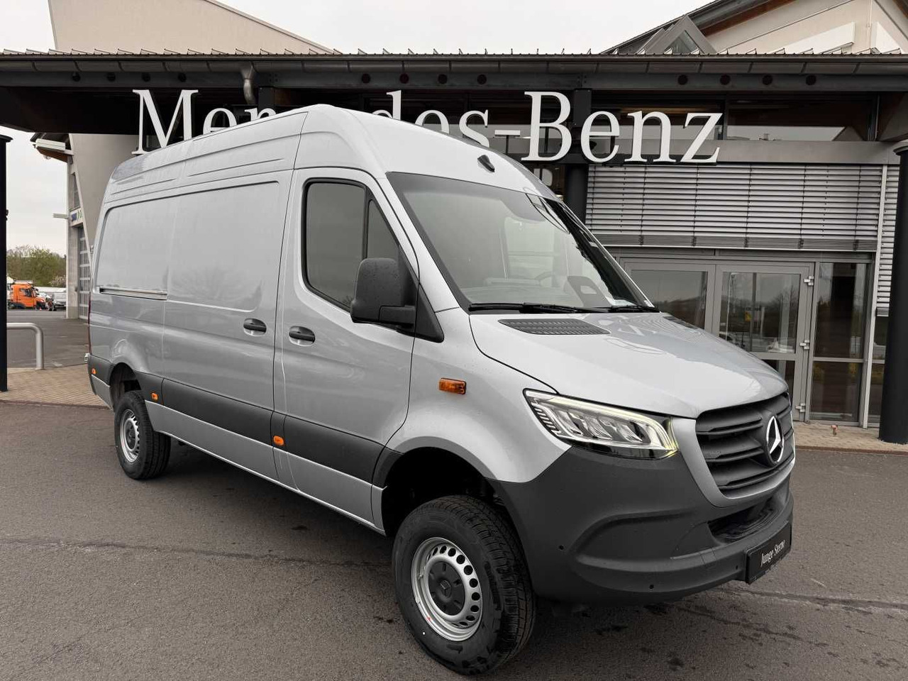 Mercedes-Benz Sprinter 319 CDI 4x4 3665 Klima Standheiz AHK - Övrig maskin: bild 1 Mercedes-Benz Sprinter 319 CDI 4x4 3665 Klima Standheiz AHK - Övrig maskin: bild 1