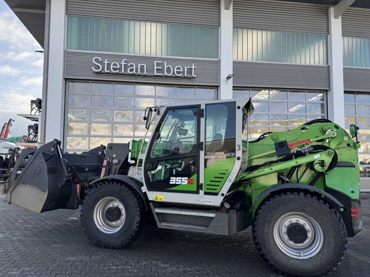 Sennebogen 355 E / Greifschaufel / nur 998h! - Hjullastare: bild 4 Sennebogen 355 E / Greifschaufel / nur 998h! - Hjullastare: bild 4