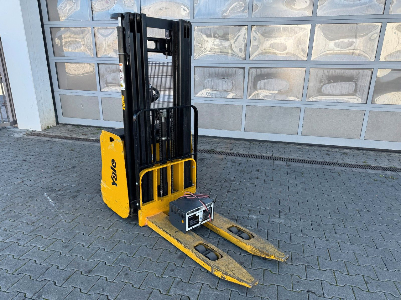 Yale MS 12 AC / Triplex: 4m! / nur 180h! / 2014 - Staplare: bild 3 Yale MS 12 AC / Triplex: 4m! / nur 180h! / 2014 - Staplare: bild 3