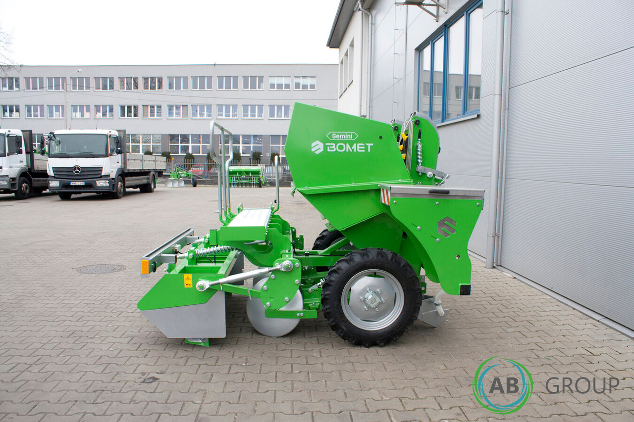 Bomet Gemini S339/1 two-row potato planter (inter-row width: 75 - 90 cm) - Potatissättare: bild 2 Bomet Gemini S339/1 two-row potato planter (inter-row width: 75 - 90 cm) - Potatissättare: bild 2