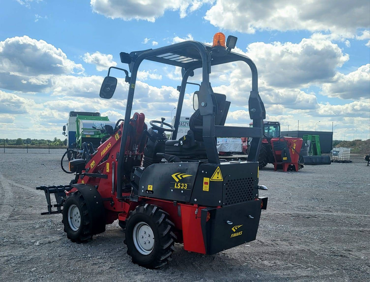 Minilastare Fimaks mini loader LS33 - on stock: bild 6 Minilastare Fimaks mini loader LS33 - on stock: bild 6