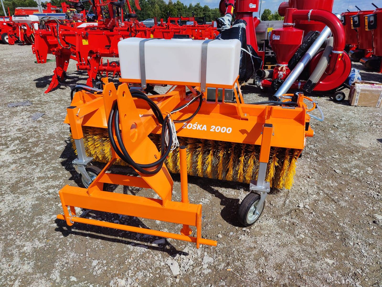 POM Augustów 2m Zamiatarka Typ T801/2 - dostępna od ręki! - Sopaggregat för Utility/ Specialfordon: bild 3 POM Augustów 2m Zamiatarka Typ T801/2 - dostępna od ręki! - Sopaggregat för Utility/ Specialfordon: bild 3