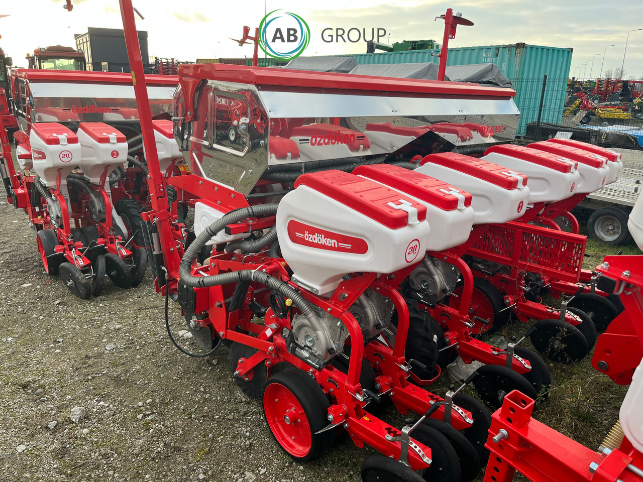 Siewnik do kukurydzy 6-rzędowy VPYT-D300 na ramie półteleskopowej z nawożeniem wgłębnym - Precisionssåmaskin: bild 3 Siewnik do kukurydzy 6-rzędowy VPYT-D300 na ramie półteleskopowej z nawożeniem wgłębnym - Precisionssåmaskin: bild 3