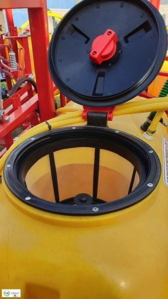 Tad-Len mounted field sprayer TL 206 - Traktorburen spruta: bild 3 Tad-Len mounted field sprayer TL 206 - Traktorburen spruta: bild 3