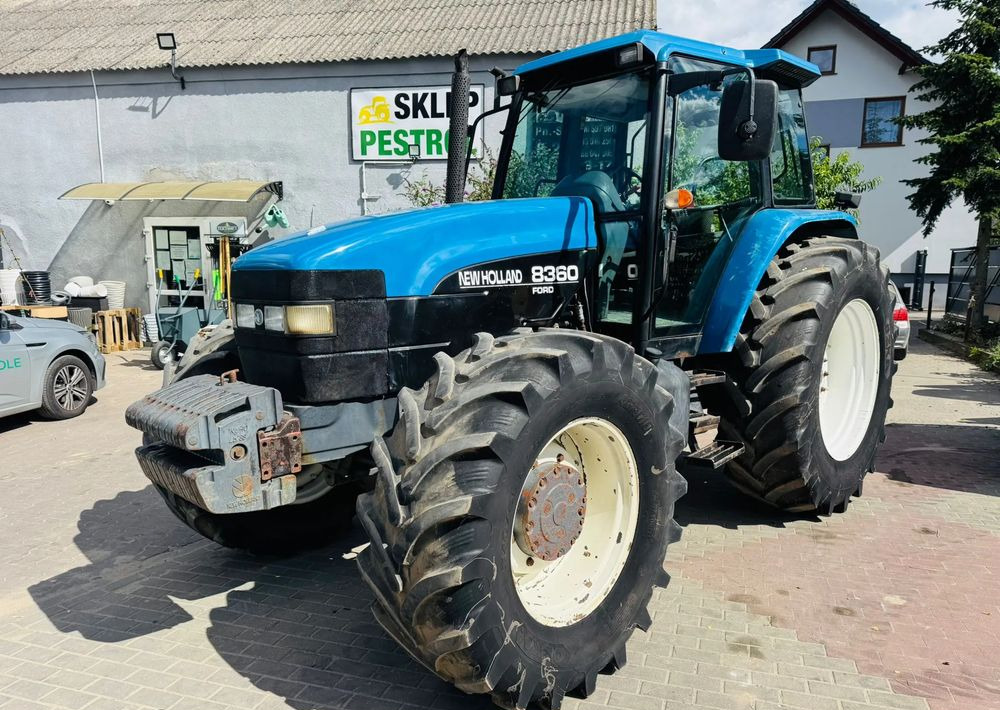 New Holland 8360 - Traktor: bild 1 New Holland 8360 - Traktor: bild 1