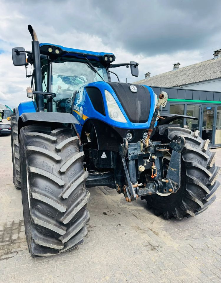 New Holland T7.230 - Traktor: bild 2 New Holland T7.230 - Traktor: bild 2