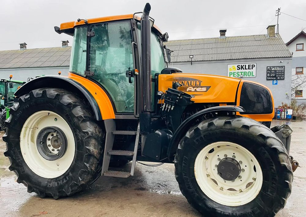 Renault Ares 826 RZ - Traktor: bild 3 Renault Ares 826 RZ - Traktor: bild 3