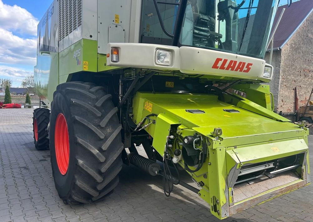 Claas Mega 360 - Skördetröska: bild 4 Claas Mega 360 - Skördetröska: bild 4