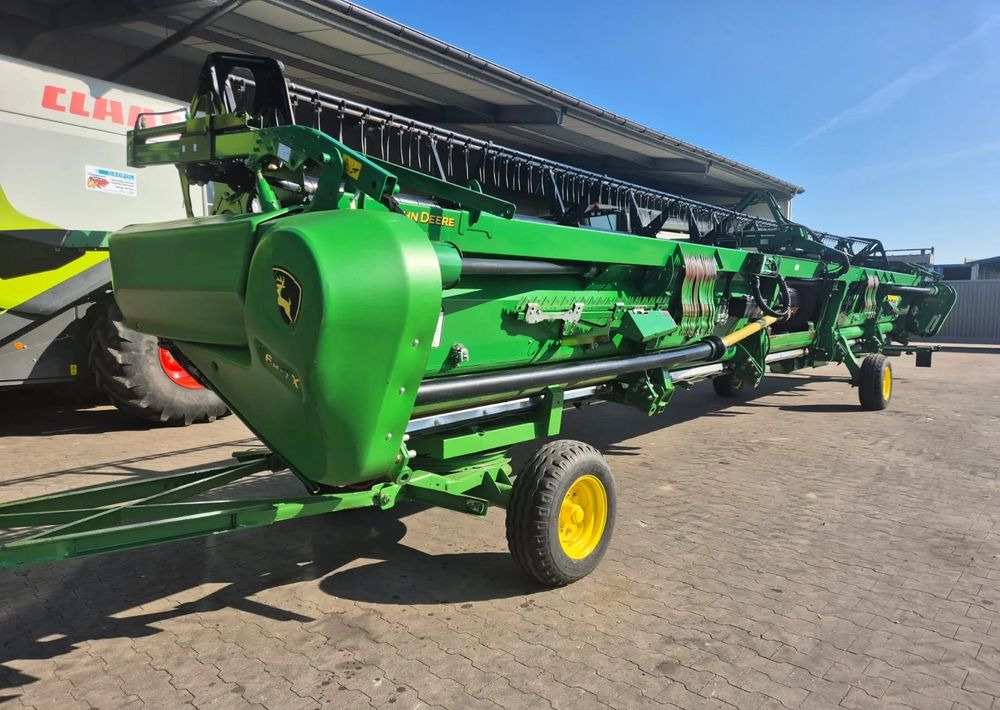 John Deere 640 EX PF635 - Skärbord: bild 1 John Deere 640 EX PF635 - Skärbord: bild 1