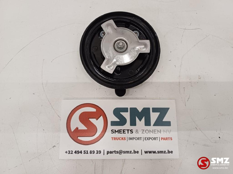 Caterpillar Fuel cap Caterpillar - Bränslesystem för Materialhanteringsutrustning: bild 2 Caterpillar Fuel cap Caterpillar - Bränslesystem för Materialhanteringsutrustning: bild 2