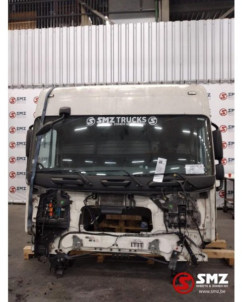 DAF Occ cabine DAF XF 106 SPACECAB EURO 6 - Hytt och interiör för Lastbil: bild 1 DAF Occ cabine DAF XF 106 SPACECAB EURO 6 - Hytt och interiör för Lastbil: bild 1