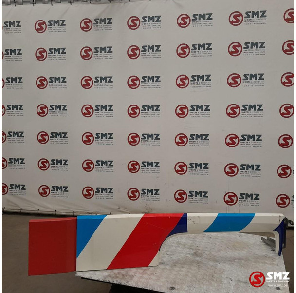 DAF Occ cabinespoiler rechts DAF - Aerodynamik/ Spoiler för Lastbil: bild 1 DAF Occ cabinespoiler rechts DAF - Aerodynamik/ Spoiler för Lastbil: bild 1