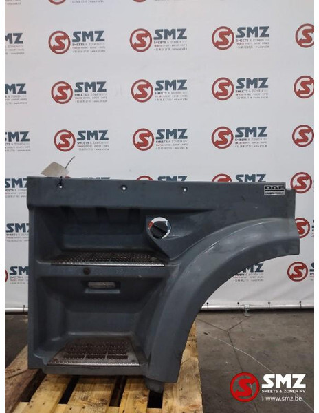 DAF Occ opstapbak links DAF XF95 1656923 - Hytt och interiör för Lastbil: bild 1 DAF Occ opstapbak links DAF XF95 1656923 - Hytt och interiör för Lastbil: bild 1