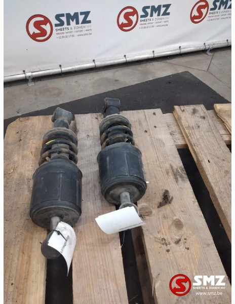 DAF Occ set cabineschokdempers DAF - Hyttfjädring för Lastbil: bild 1 DAF Occ set cabineschokdempers DAF - Hyttfjädring för Lastbil: bild 1