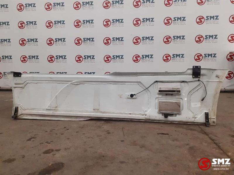 DAF Occ side skirt links DAF - Ram/ Chassi för Lastbil: bild 2 DAF Occ side skirt links DAF - Ram/ Chassi för Lastbil: bild 2