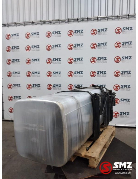 Iveco Occ brandstoftank 950L Iveco Stralis hi-way - Bränsletank för Lastbil: bild 2 Iveco Occ brandstoftank 950L Iveco Stralis hi-way - Bränsletank för Lastbil: bild 2