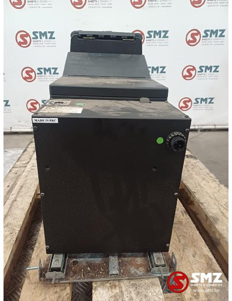 Iveco Occ koelkast 24L Iveco - Hytt och interiör för Lastbil: bild 4 Iveco Occ koelkast 24L Iveco - Hytt och interiör för Lastbil: bild 4