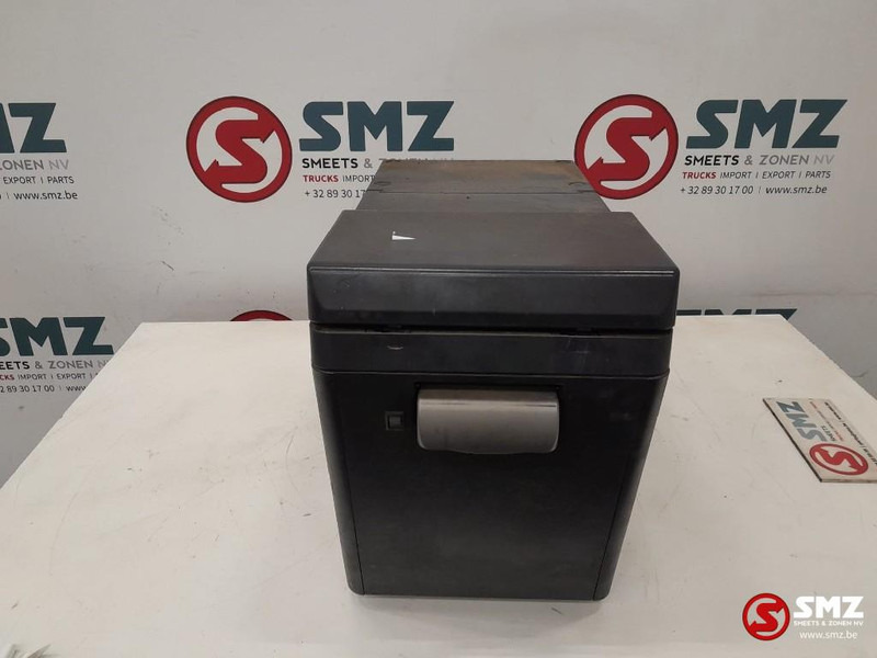 Iveco Occ koelkast Iveco - Hytt och interiör för Lastbil: bild 1 Iveco Occ koelkast Iveco - Hytt och interiör för Lastbil: bild 1