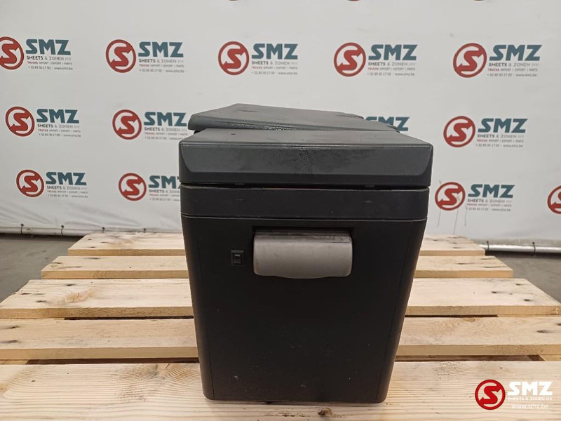 Iveco Occ koelkast Iveco - Hytt och interiör för Lastbil: bild 1 Iveco Occ koelkast Iveco - Hytt och interiör för Lastbil: bild 1