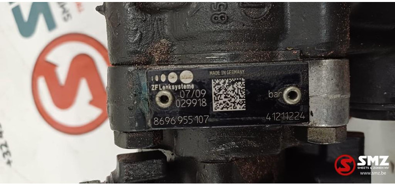 Iveco Occ luchtcompressor + stuuurbekrachtigingspomp F3A - Motor och reservdelar för Lastbil: bild 4 Iveco Occ luchtcompressor + stuuurbekrachtigingspomp F3A - Motor och reservdelar för Lastbil: bild 4