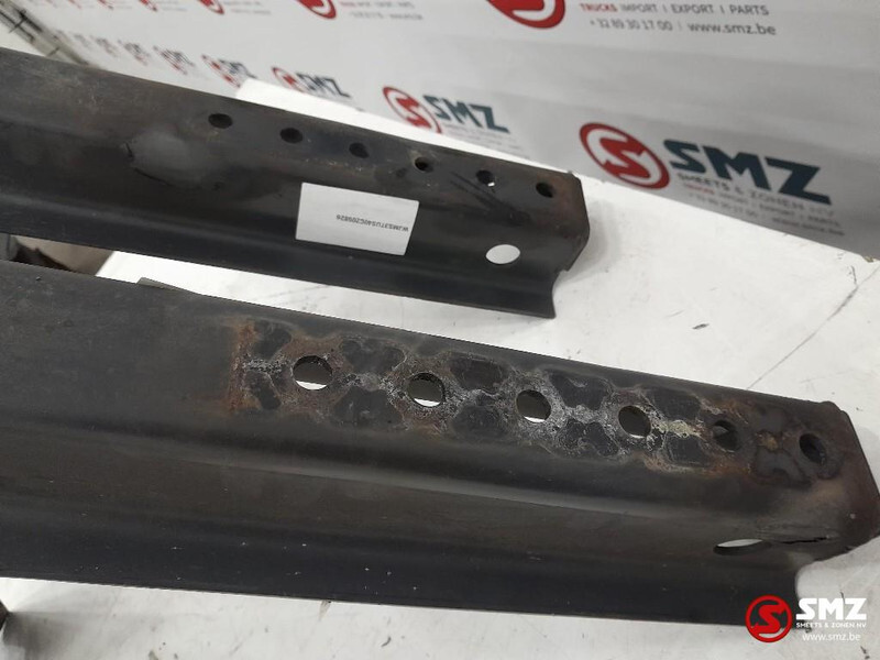 Iveco Occ set brandstoftanksteunen Iveco Stralis 4206812 - Bränsletank för Lastbil: bild 3 Iveco Occ set brandstoftanksteunen Iveco Stralis 4206812 - Bränsletank för Lastbil: bild 3