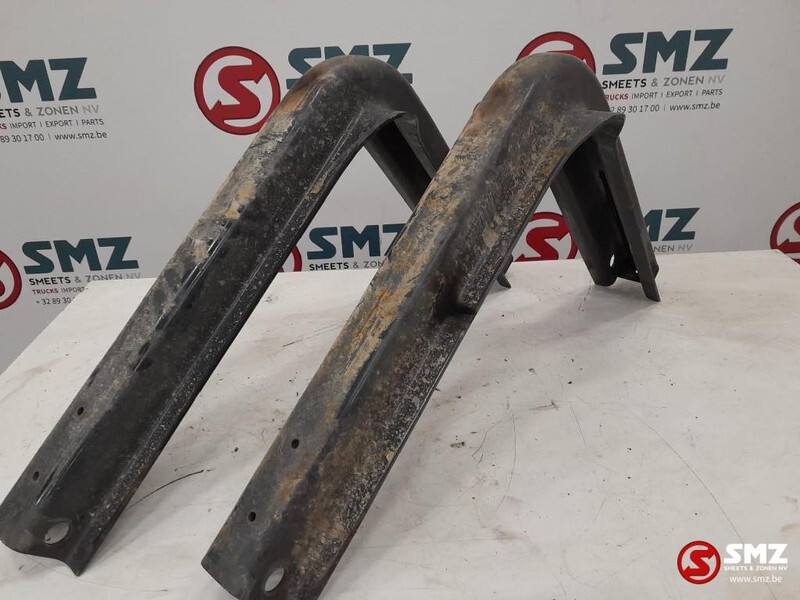 Iveco Occ set brandstoftanksteunen Iveco Stralis 4206812 - Bränsletank för Lastbil: bild 2 Iveco Occ set brandstoftanksteunen Iveco Stralis 4206812 - Bränsletank för Lastbil: bild 2