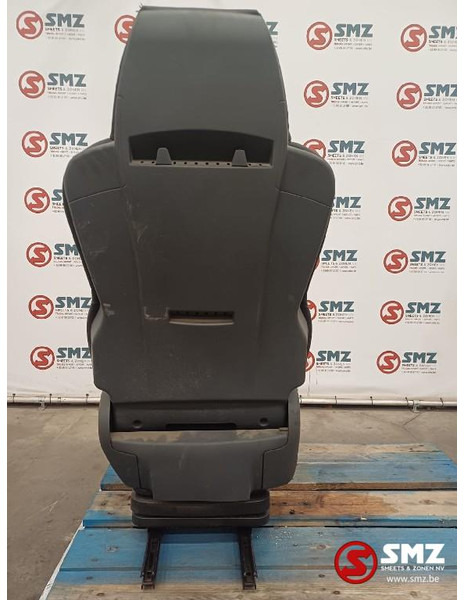 MAN Occ bijrijdersstoel MAN - Hytt och interiör för Lastbil: bild 2 MAN Occ bijrijdersstoel MAN - Hytt och interiör för Lastbil: bild 2