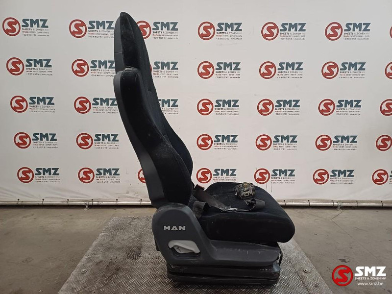 MAN Occ bijrijdersstoel MAN - Hytt och interiör för Lastbil: bild 4 MAN Occ bijrijdersstoel MAN - Hytt och interiör för Lastbil: bild 4