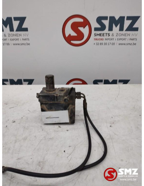 MAN Occ cabinekantelpomp MAN TGX 103803.6 - Ram/ Chassi för Lastbil: bild 2 MAN Occ cabinekantelpomp MAN TGX 103803.6 - Ram/ Chassi för Lastbil: bild 2