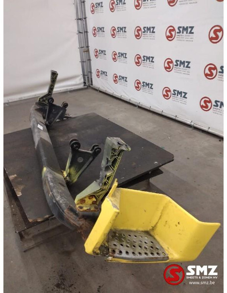 MAN Occ voorbumperbalk + voetstap links MAN - Stötfångare för Lastbil: bild 2 MAN Occ voorbumperbalk + voetstap links MAN - Stötfångare för Lastbil: bild 2