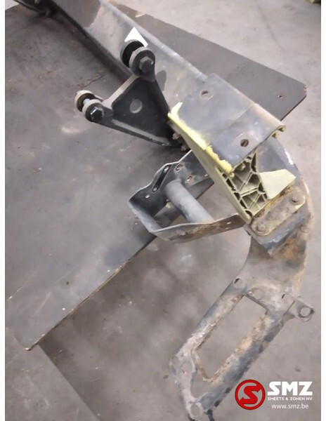 MAN Occ voorbumperbalk + voetstap links MAN - Stötfångare för Lastbil: bild 4 MAN Occ voorbumperbalk + voetstap links MAN - Stötfångare för Lastbil: bild 4