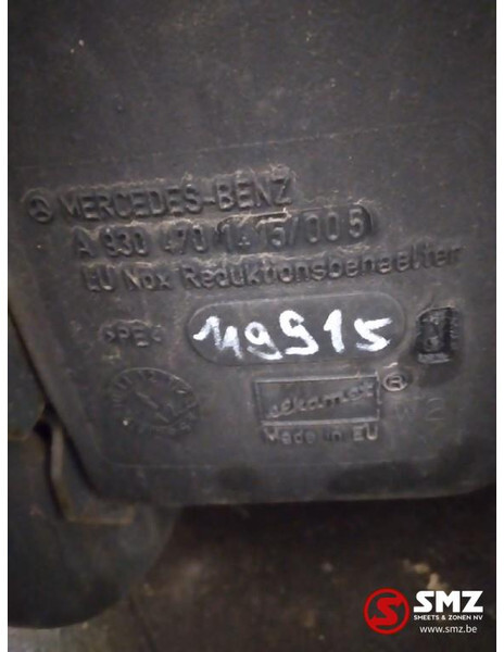 Mercedes-Benz Occ AdBluetank 95L Mercedes - Bränslesystem för Lastbil: bild 4 Mercedes-Benz Occ AdBluetank 95L Mercedes - Bränslesystem för Lastbil: bild 4