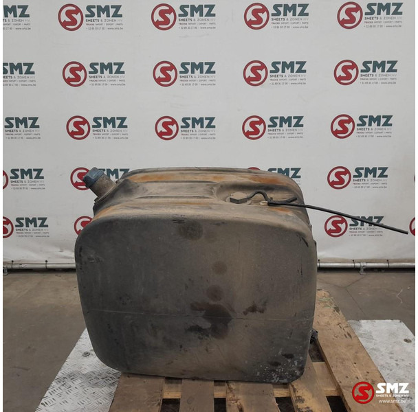 Mercedes-Benz Occ AdBluetank 95L Mercedes - Bränslesystem för Lastbil: bild 4 Mercedes-Benz Occ AdBluetank 95L Mercedes - Bränslesystem för Lastbil: bild 4