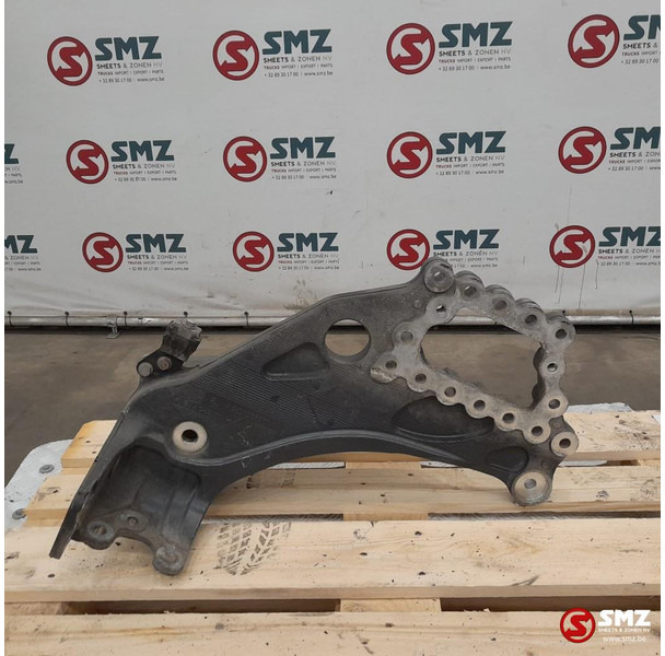 Mercedes-Benz Occ bladveerbeugel vooras links Mercedes - Ram/ Chassi för Lastbil: bild 1 Mercedes-Benz Occ bladveerbeugel vooras links Mercedes - Ram/ Chassi för Lastbil: bild 1