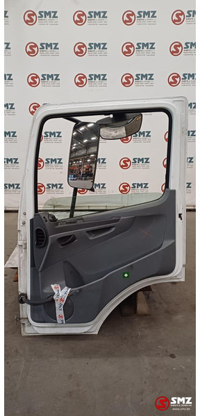 Mercedes-Benz Occ deur rechts Mercedes - Dörr och reservdelar för Lastbil: bild 2 Mercedes-Benz Occ deur rechts Mercedes - Dörr och reservdelar för Lastbil: bild 2