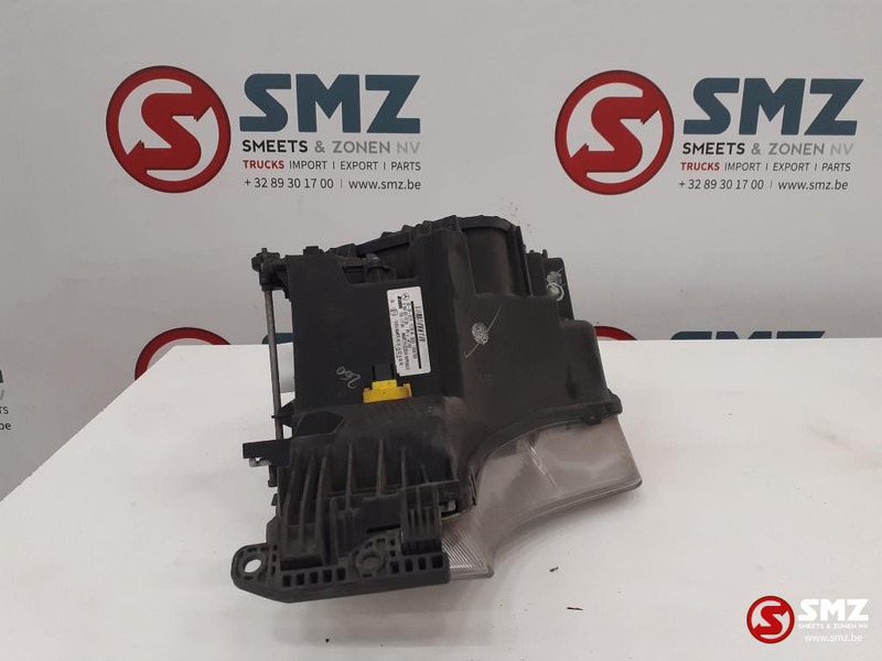 Mercedes-Benz Occ koplamp links Mercedes Actros MP4 - Strålkastare för Lastbil: bild 4 Mercedes-Benz Occ koplamp links Mercedes Actros MP4 - Strålkastare för Lastbil: bild 4